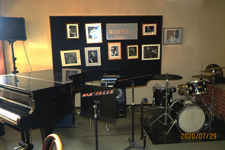 マムゼル店内風景