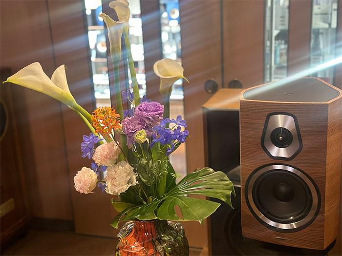 グラジオラス　店内フラワーアレンジ 