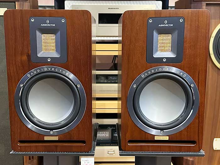 AUDIO VECTOR　QR 1 SE　試聴