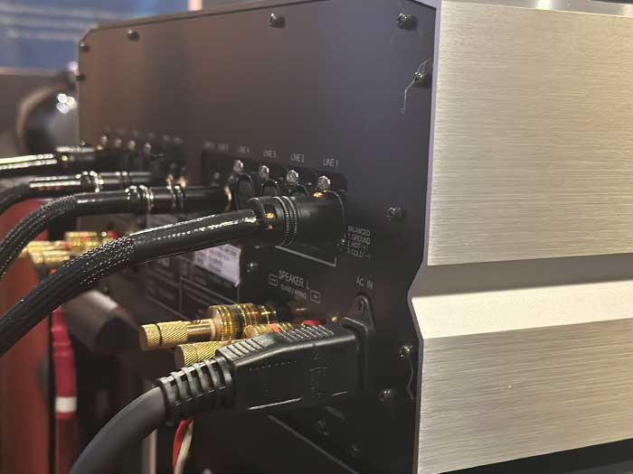 TAD　TAD A-1000　試聴