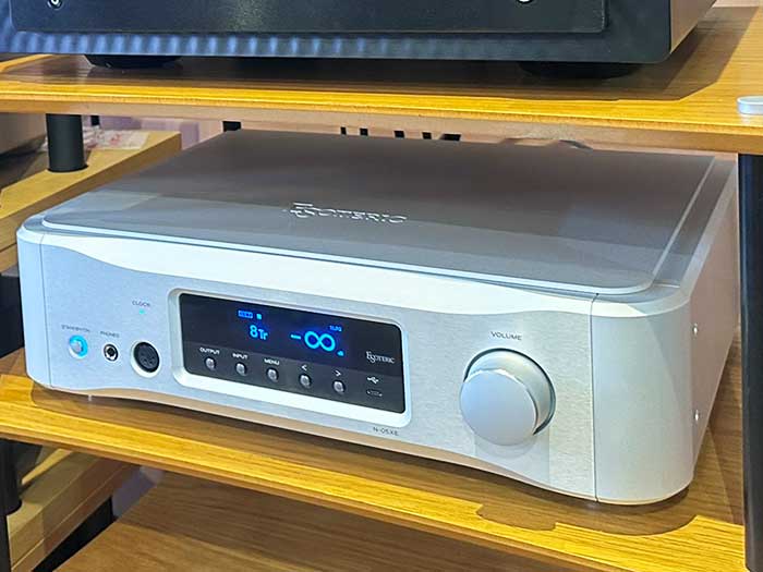 ESOTERIC「N-05XE」展示