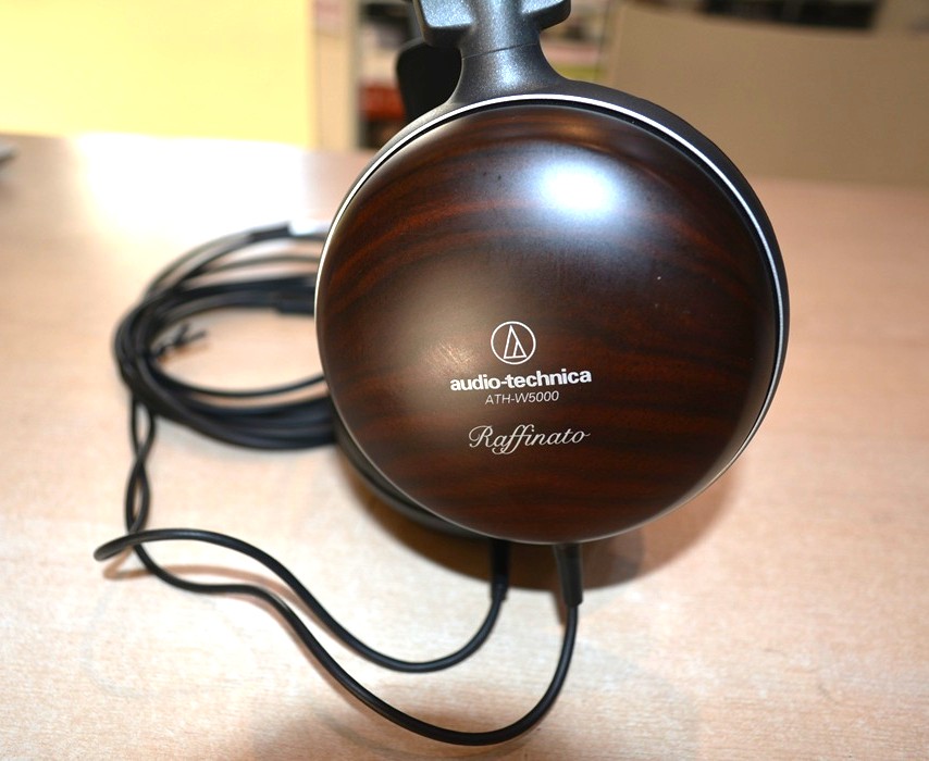 中古品 audiotechnica ATH-W5000 密閉型 ヘッドホン 正規取扱い専門店AVBOX