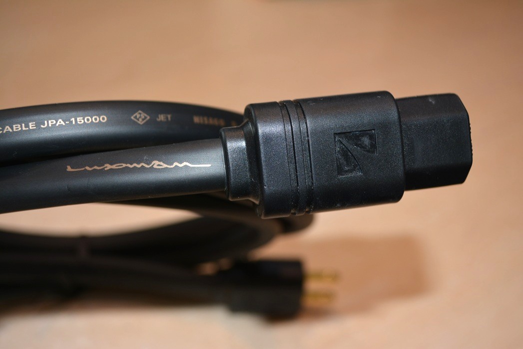販売終了：中古品：LUXMAN JPA-15000 リファレンス電源ケーブル(1.8m