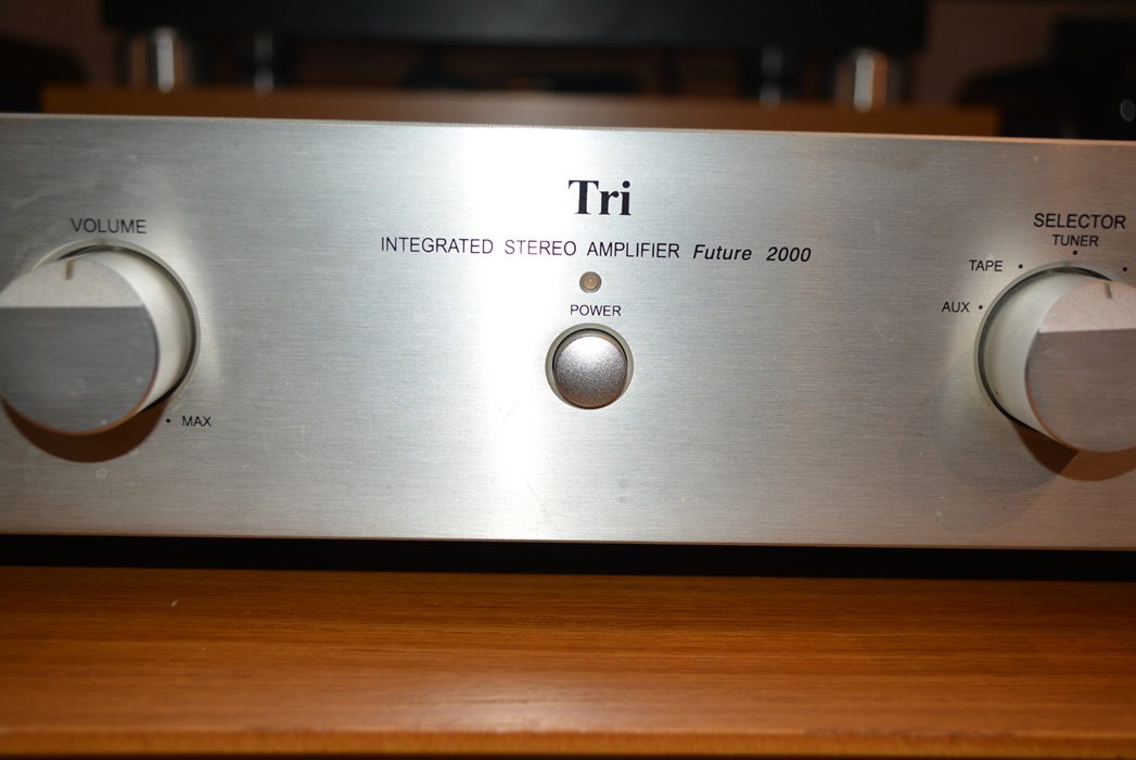 中古品：Triode Future2000 プリメインアンプ 中古品 オーディオ専門店