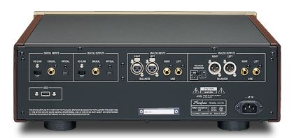 Accuphase　DG-58　rear