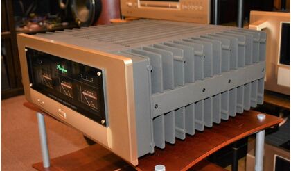 中古品 Accuphase  PX-600