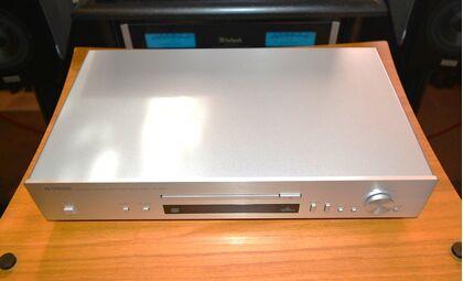 中古品 YAMAHA  CD-N301(S)