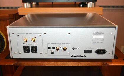 中古品：LUXMAN D-10X