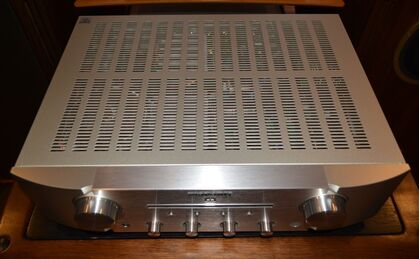 中古品 marantz PM8006