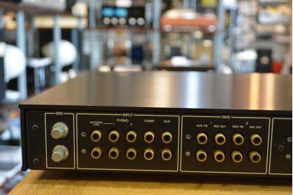 中古品：YAMAHA C-2a