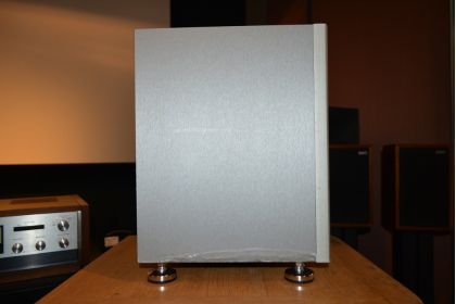 中古品 ELAC SUB 301 ESP