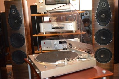 中古品　DENON DP-200USB