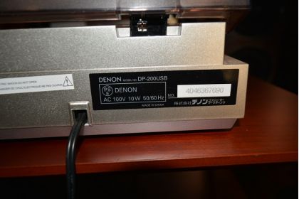 中古品　DENON DP-200USB