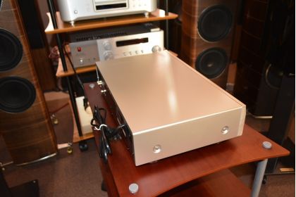 中古品　DCD-800NE