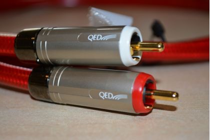中古品  QED  Reference AUDIO RCAインターコネクトケーブル/1.0m