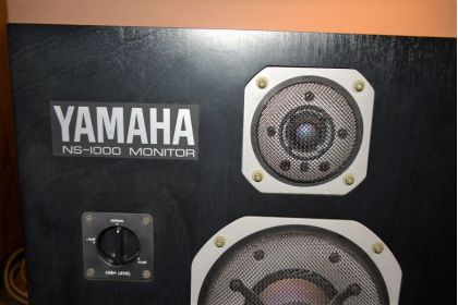 中古品 YAMAHA NS-1000M