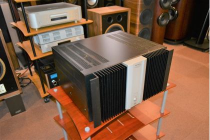 中古品：ROTEL RB-1090