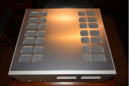 中古品 LUXMAN  M-700u