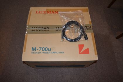 中古品 LUXMAN  M-700u