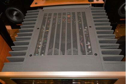 中古品  Accuphase  A-46
