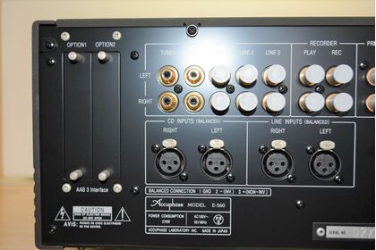 中古品 Accuphase  E-560