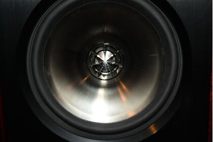 中古品 KEF XQ10