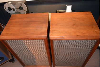 中古品  SANSUI  SP-707J