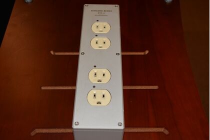 中古品 ACOUSTIC REVIVE  RTP-4  evolution