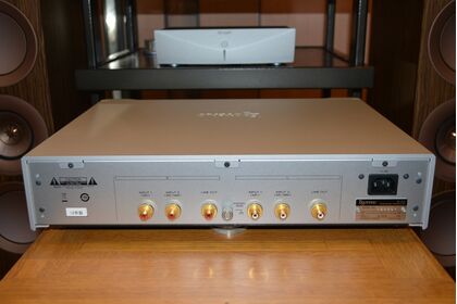 中古品  ESOTERIC  E-03