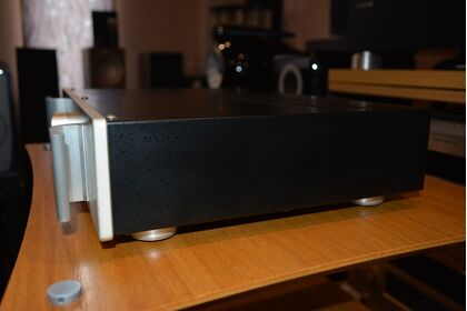中古品：Triode Future2000 プリメインアンプ 中古品 オーディオ専門店