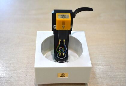 中古品 NAGAOKA  MP-110H