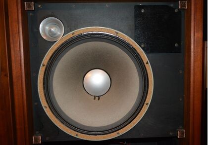 中古品  SANSUI  SP-707J