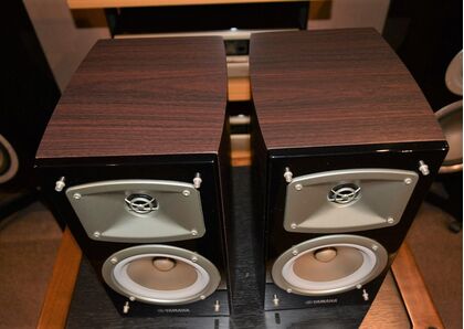 中古品YAMAHA  NS-B330(MB)