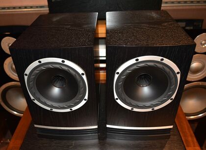 中古品 FyneAudio F500