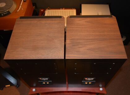 中古品　JBL 4306