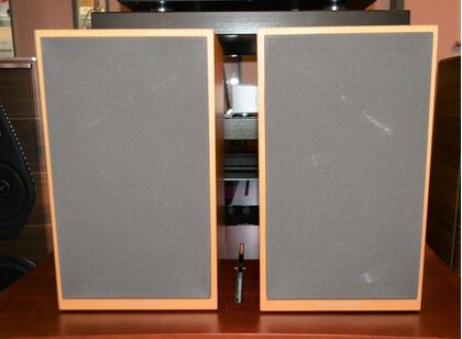 中古品　B&W CM1 Maple