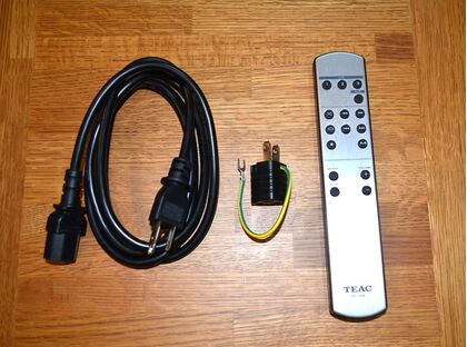 中古品：TEAC  AX-501 Silver