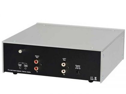 Pro-Ject Phono Box DS2背面
