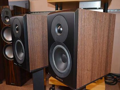 Emit 10ウォルナット