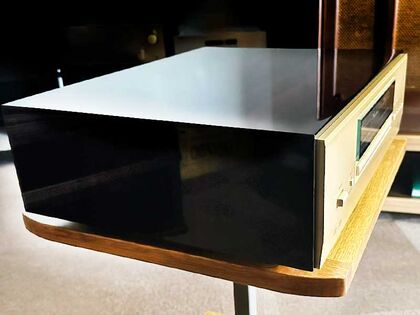 中古品：Accuphase DP-750　側面