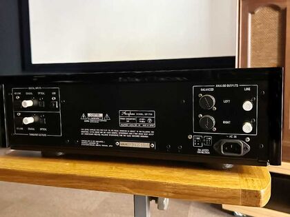 中古品：Accuphase DP-750　背面