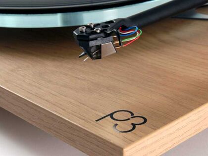 rega／Planar 3 mk2 light OAK