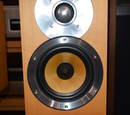 中古品 B&W CM1 maple