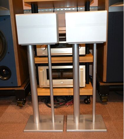 中古品 ELAC  CL310 JET