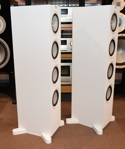 KEF Q550 WH  アウトレット品