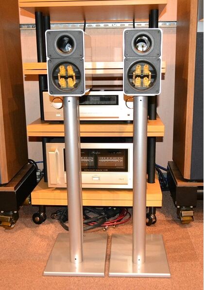 中古品 ELAC  CL310 JET