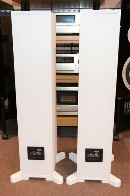 KEF Q550 WH  アウトレット品
